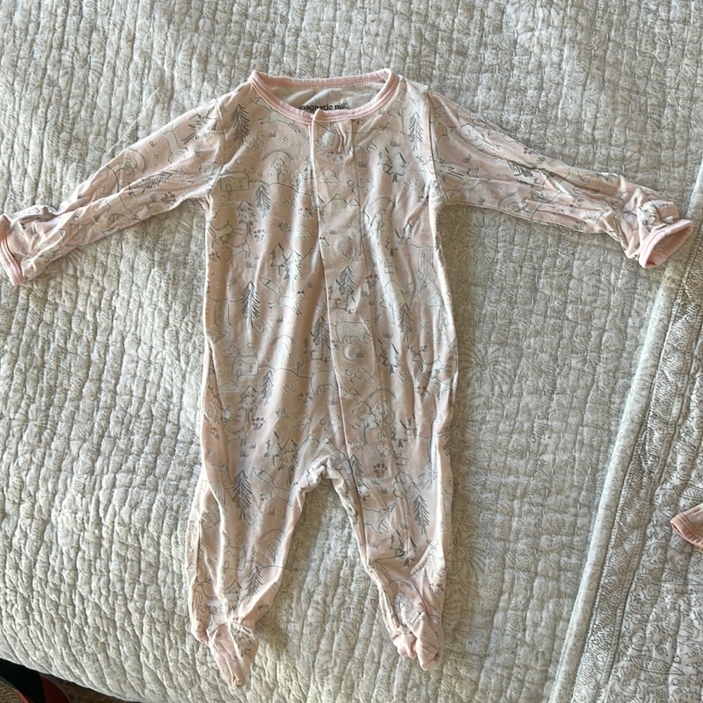 Magnetic me newborn footie